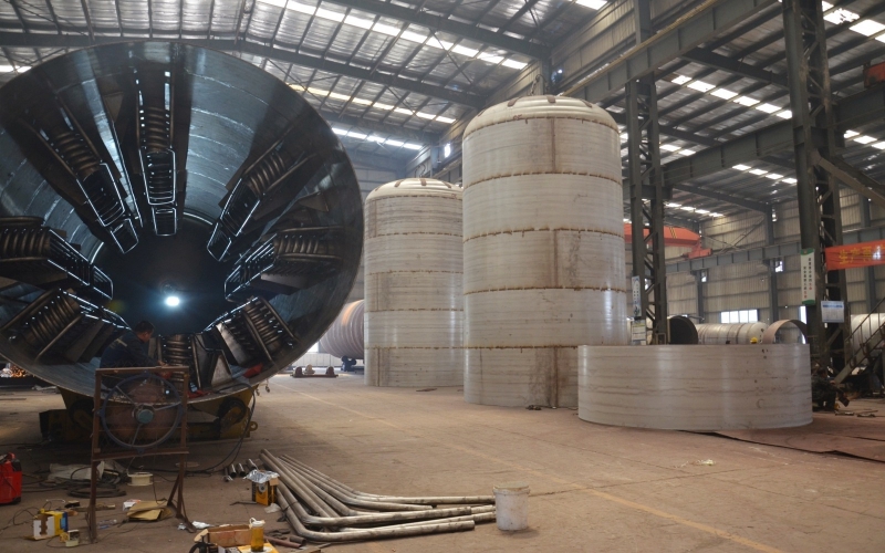 儲(chǔ)罐常見(jiàn)材質(zhì)有哪些？從碳鋼、不銹鋼到低溫材料的工程選擇